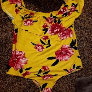 NWOT Flower print bodysuit